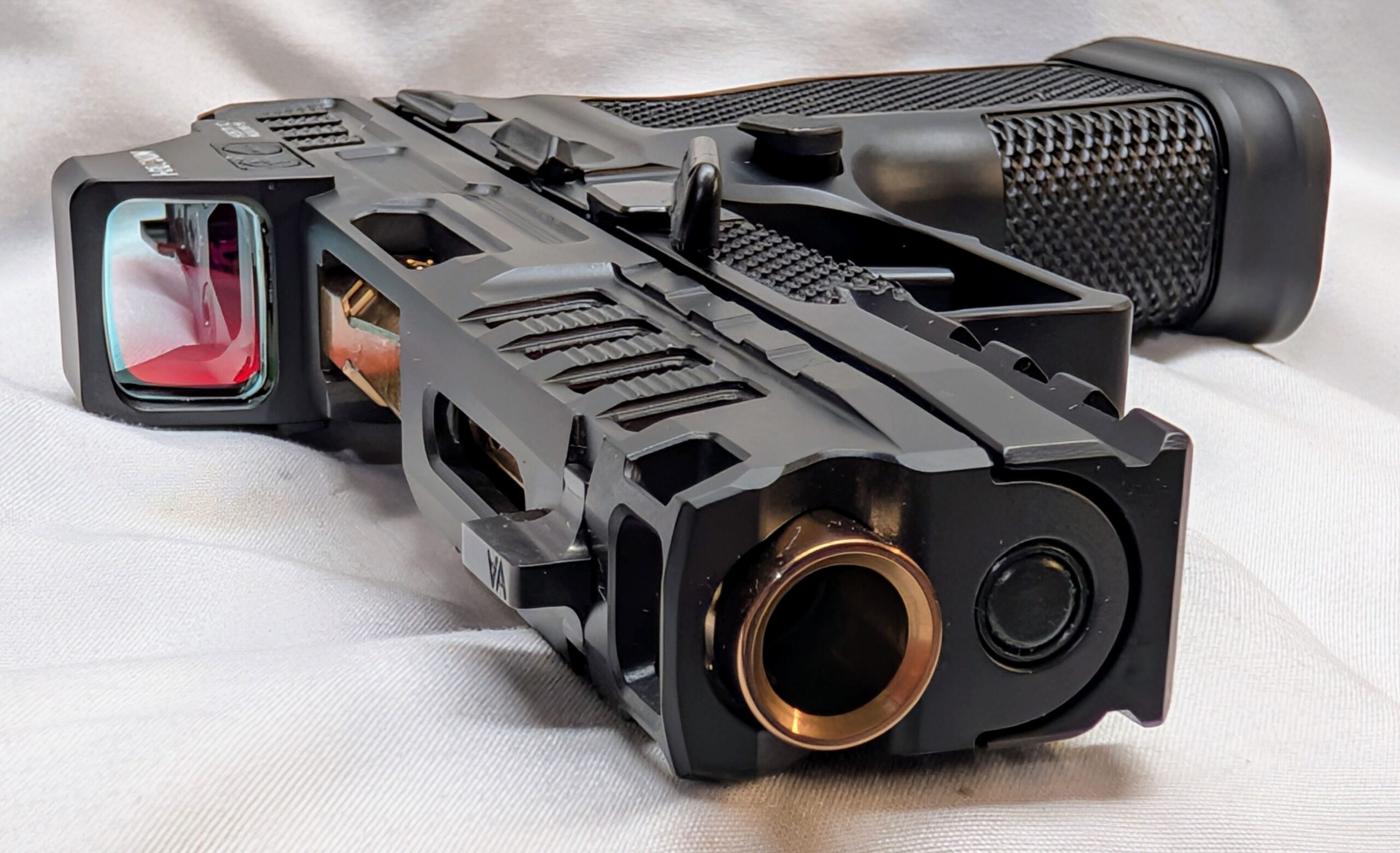 Custom P365 XMacro Pistol, ECM R11 "ChainSaw" Lower - FDEZ Ported Upper